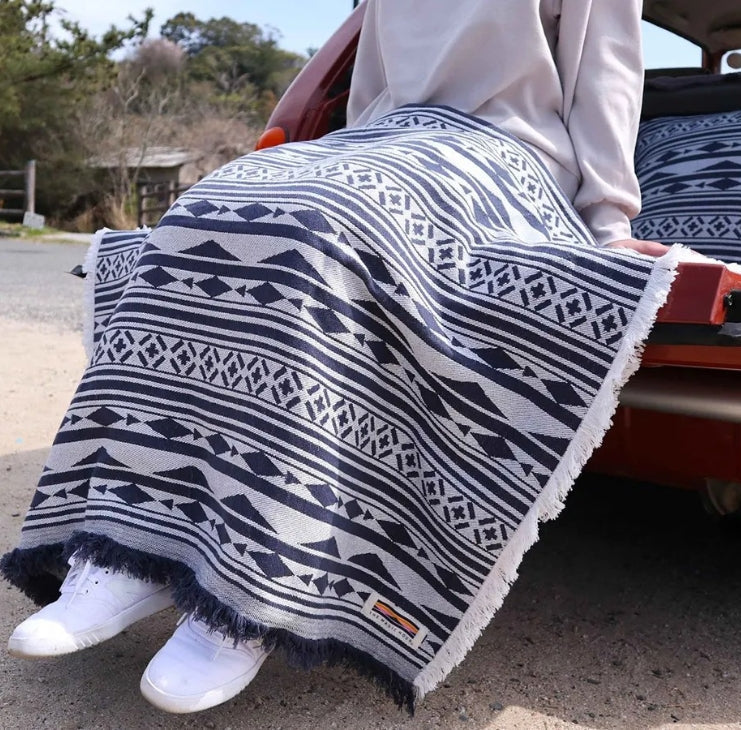 ザマジックアワー ブランケット ポンチョ